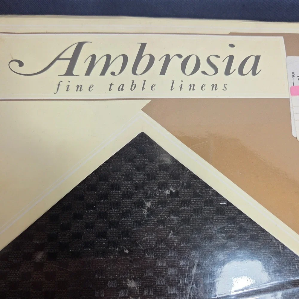 Ambrosia Fine Table Linens Textured Tablecloth Oblong 60